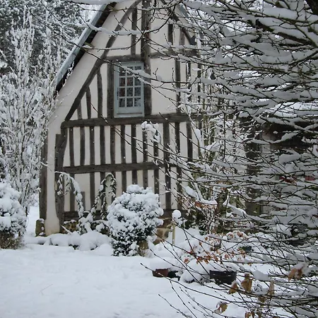 Le Pommenial De La Hérissonnière Bed & Breakfast 3*