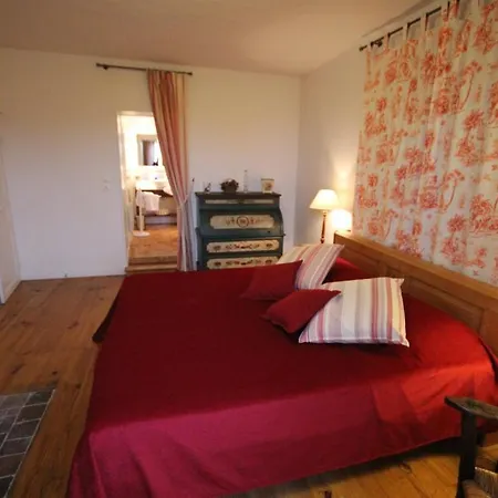 Alojamento de Acomodação e Pequeno-almoço Le Pommenial De La Herissonniere Saint-Aubin-de-Bonneval