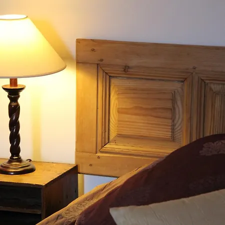 Alojamento de Acomodação e Pequeno-almoço Le Pommenial De La Herissonniere 3*