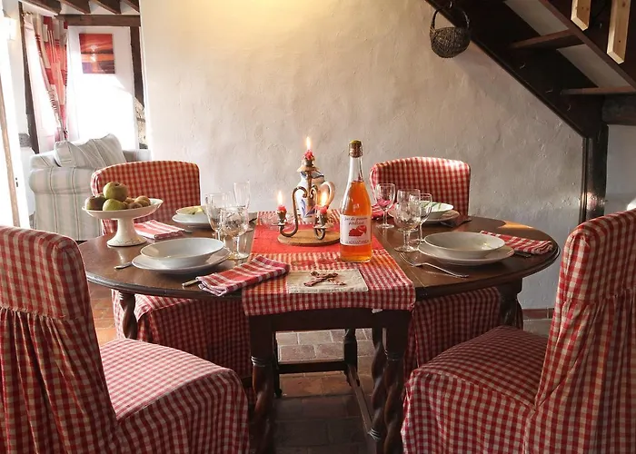 Le Pommenial De La Herissonniere 住宿加早餐酒店 3*